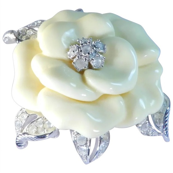 Nolan Miller Lara flower brooch glamour collection